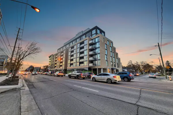 6 Chartwell RD #208, Toronto W07, ON M8Z 0H2