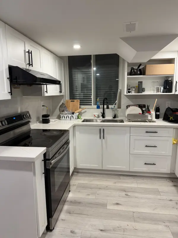 14 Ballyshire DR #BDRM -1 BSMNT, Brampton, ON L6P 2V7