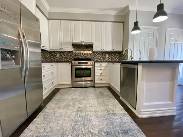 259 Gatwick DR, Oakville, ON L6H 7K3