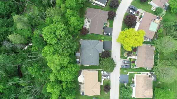 328 Wyldwood LN, South Huron, ON N0M 1T0