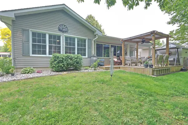 328 Wyldwood LN, South Huron, ON N0M 1T0