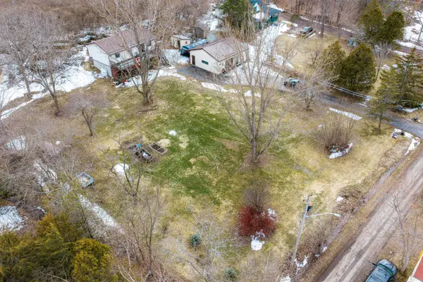 23 Lucinda ST, Frontenac Islands, ON K0H 2Y0