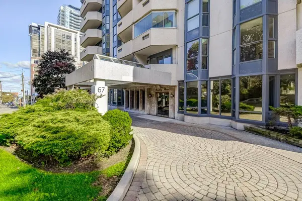 67 CAROLINE ST S #9D, Hamilton, ON L8P 3K6