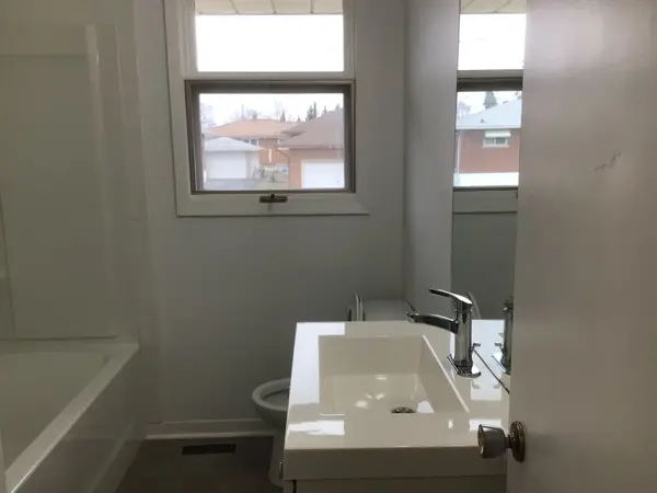 400 Wellington ST, Port Colborne, ON L3K 2K6