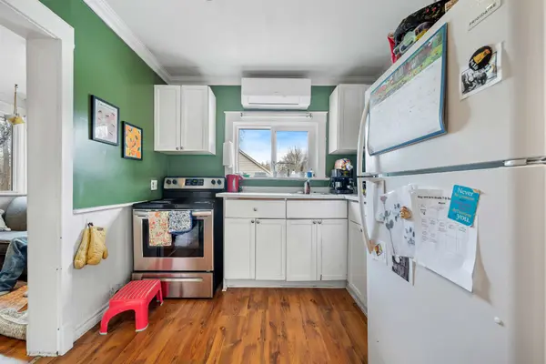 208 Cambridge ST, London North, ON N6H 1N8