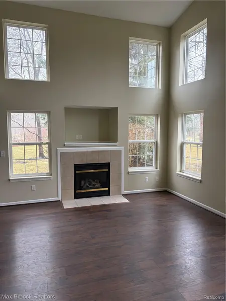 302 N Vista, Auburn Hills, MI 48326