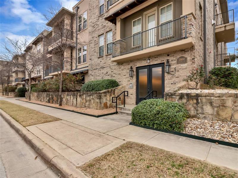 2800 Sandage Avenue #303, Fort Worth, TX 76109