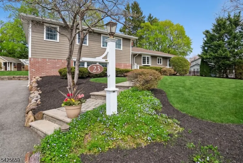 23 Crestview Ave, Madison Boro, NJ 07940