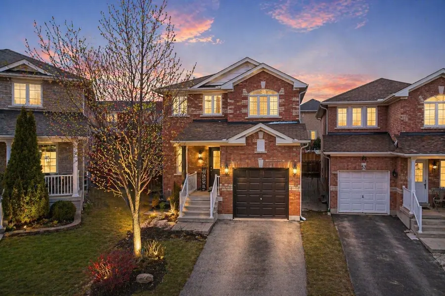 55 Christina CRES, Bradford West Gwillimbury, ON L3Z 0B1