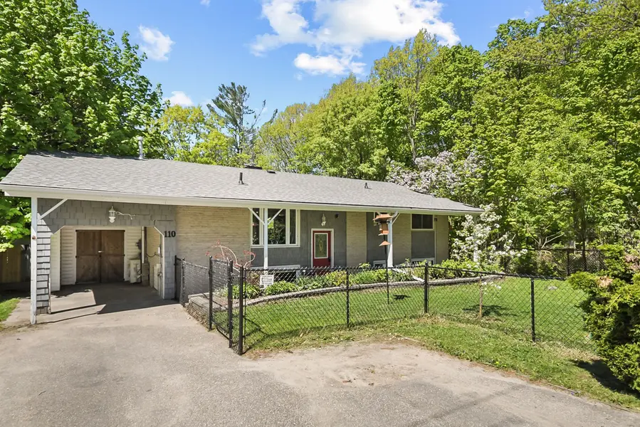 110 FRASER ST, Gravenhurst, ON P1P 1C9