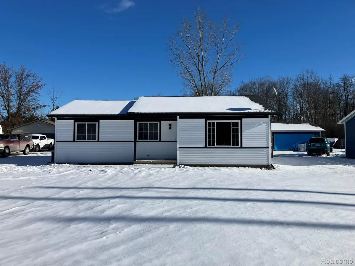 1604 Allen RD, Kimball Township, MI 48074