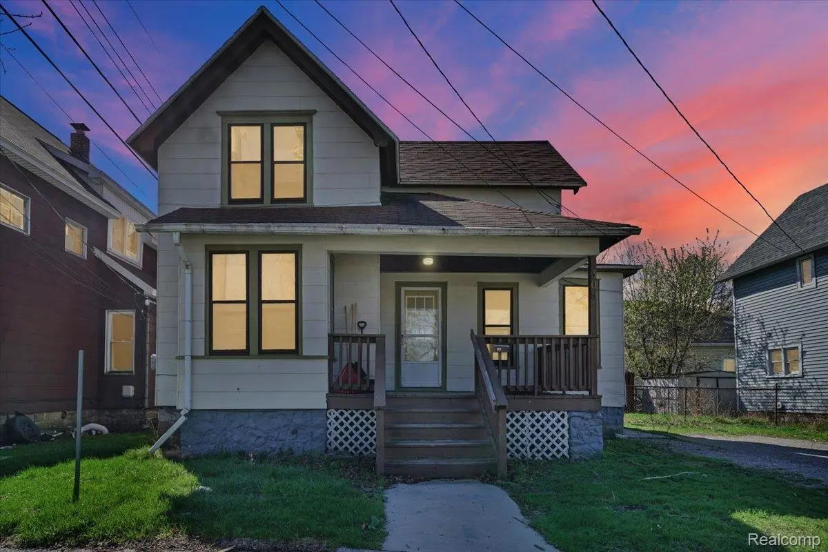 309 12th ST, Port Huron, MI 48060