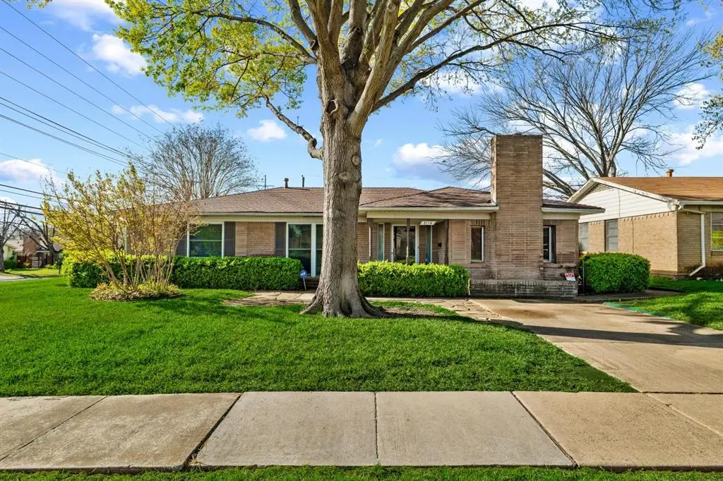 2116 Menefee Street, Arlington, TX 76010