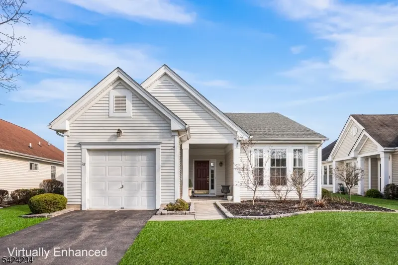 18 Kensington Cir, White Twp., NJ 07823