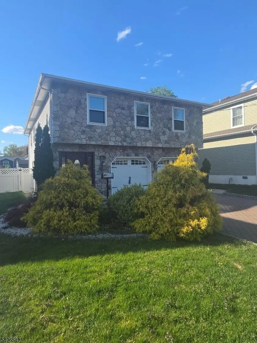 101 Bloomingdale Ave, Cranford Twp., NJ 07016