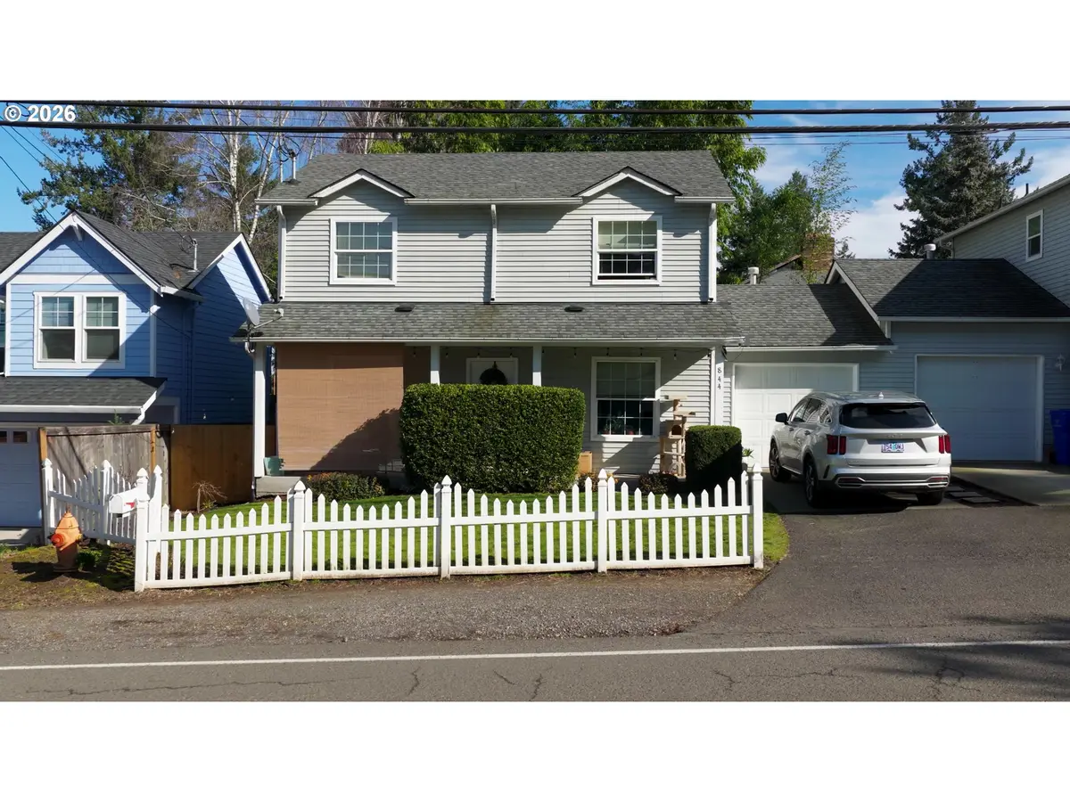 844 SE 117TH AVE, Portland, OR 97216