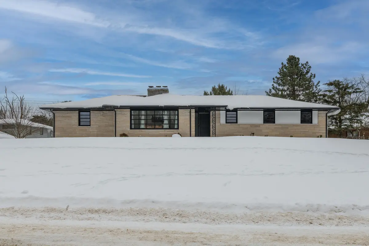 906 Wilshire BLVD, Kalamazoo City, MI 49008