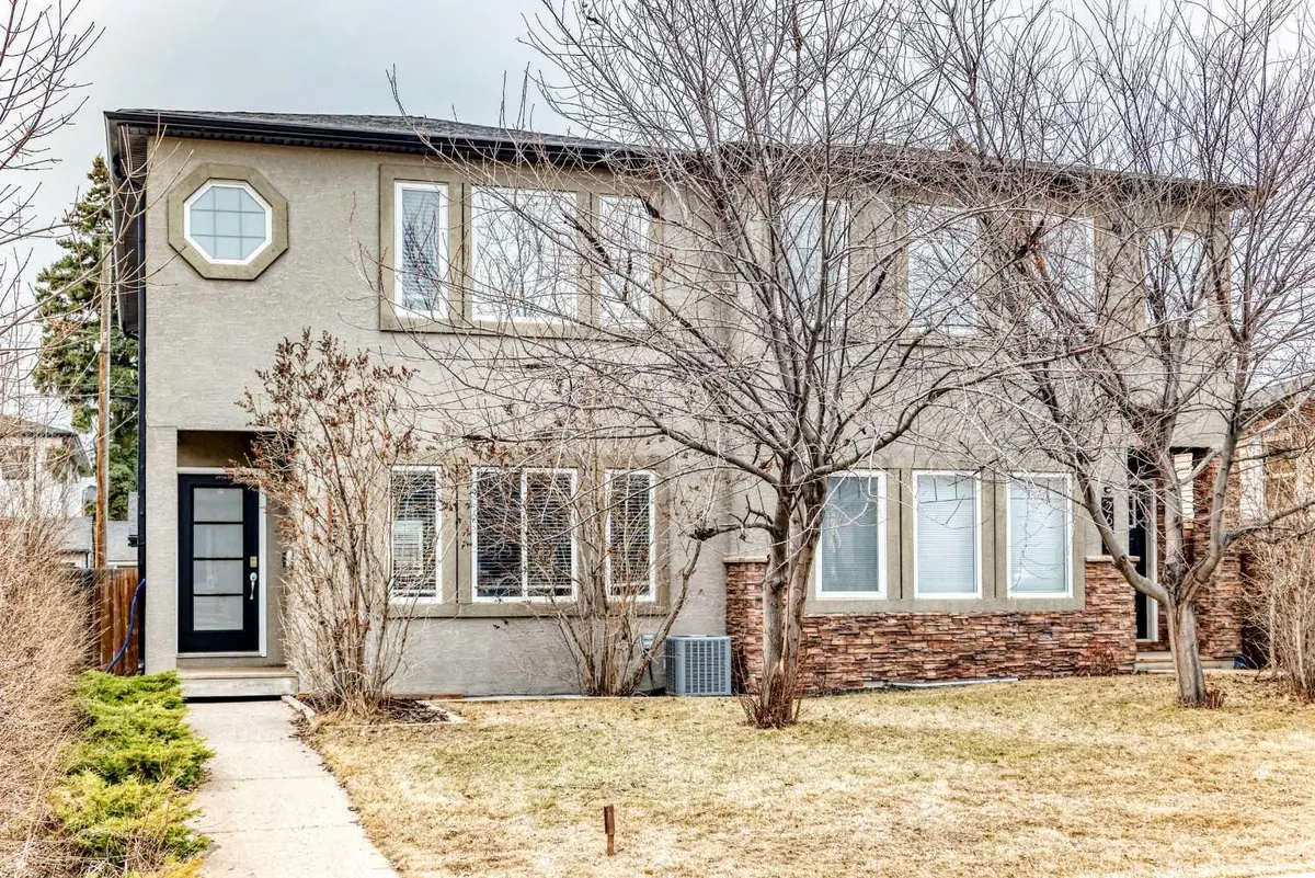 2635 31 ST SW, Calgary, AB T3A 4S8