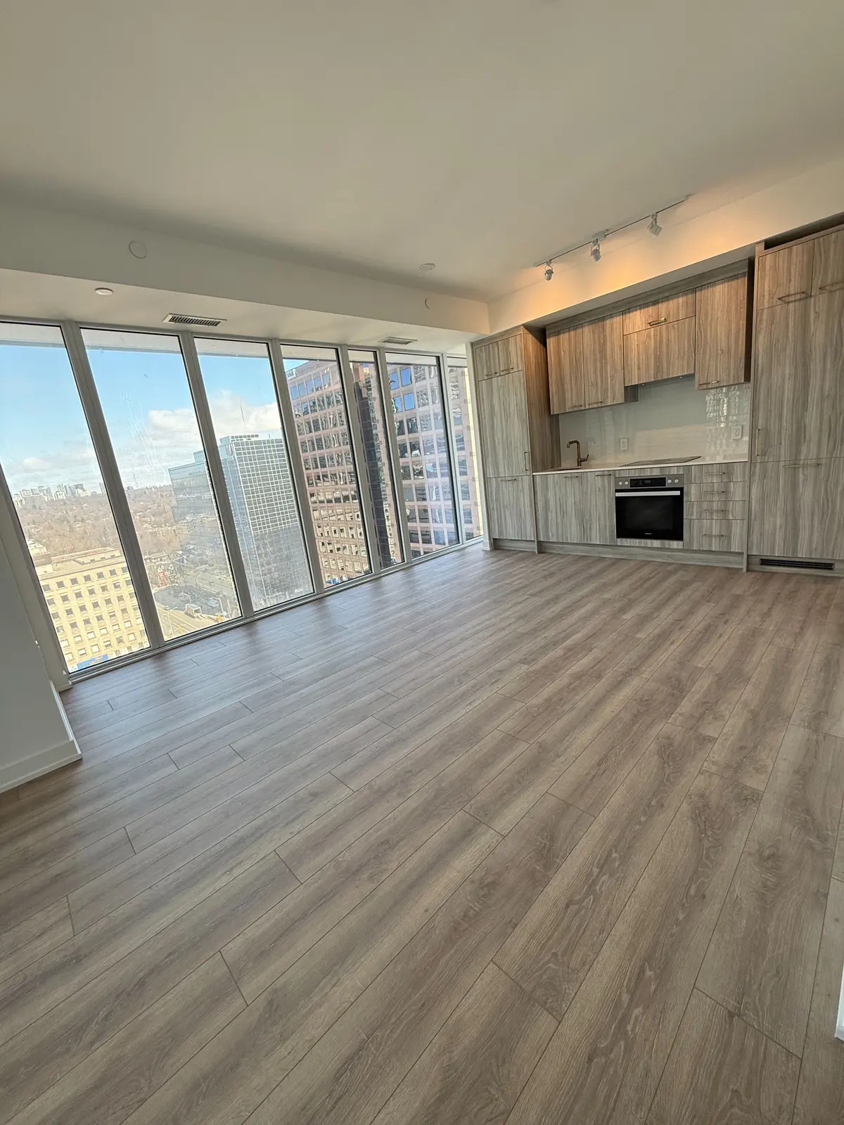 634 CHURCH ST #1603, Toronto C08, ON M4Y 0G9