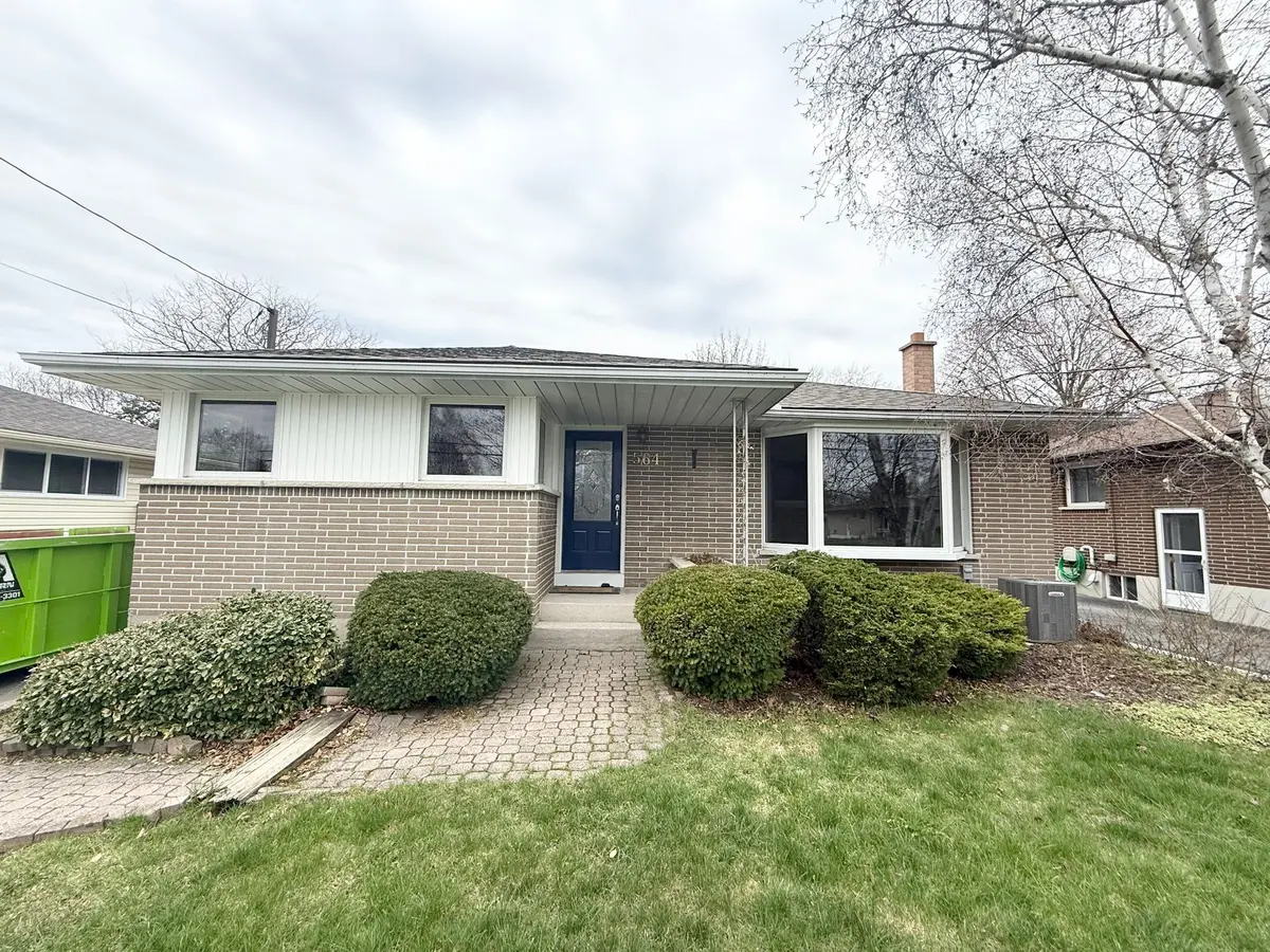 564 Central Park BLVD N #Main, Oshawa, ON L1G 6A4