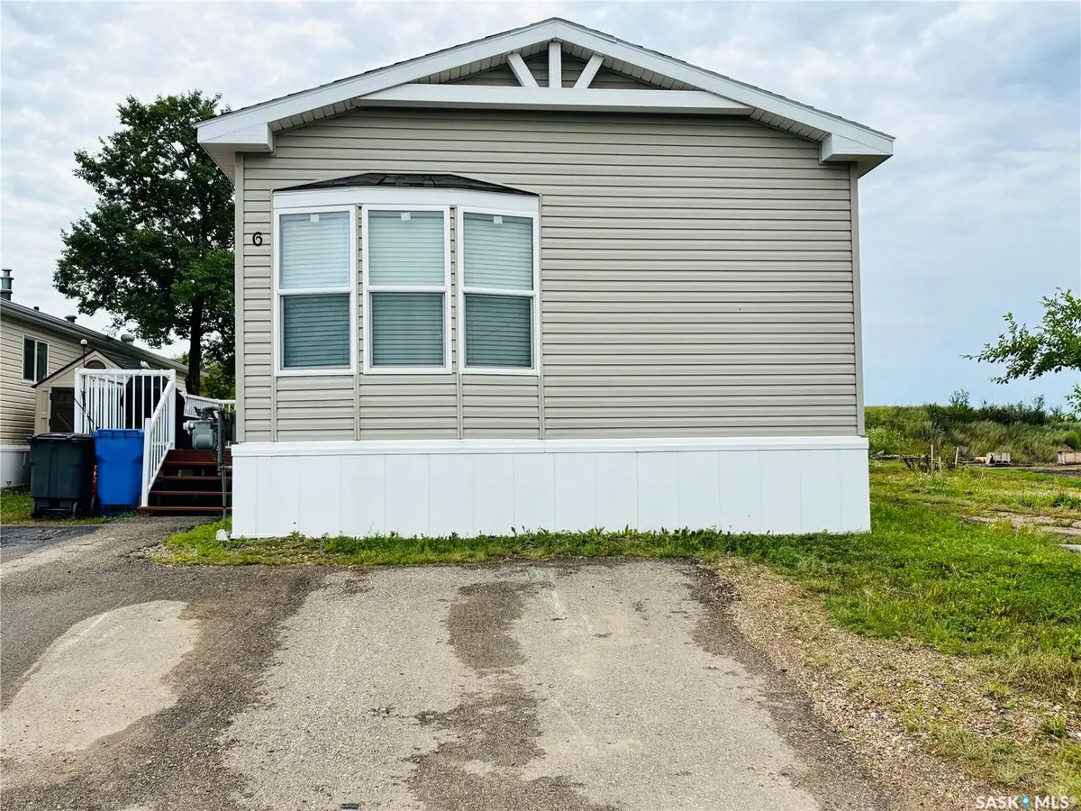 2004 Alice ROAD #6, Estevan, SK S4A 3A7