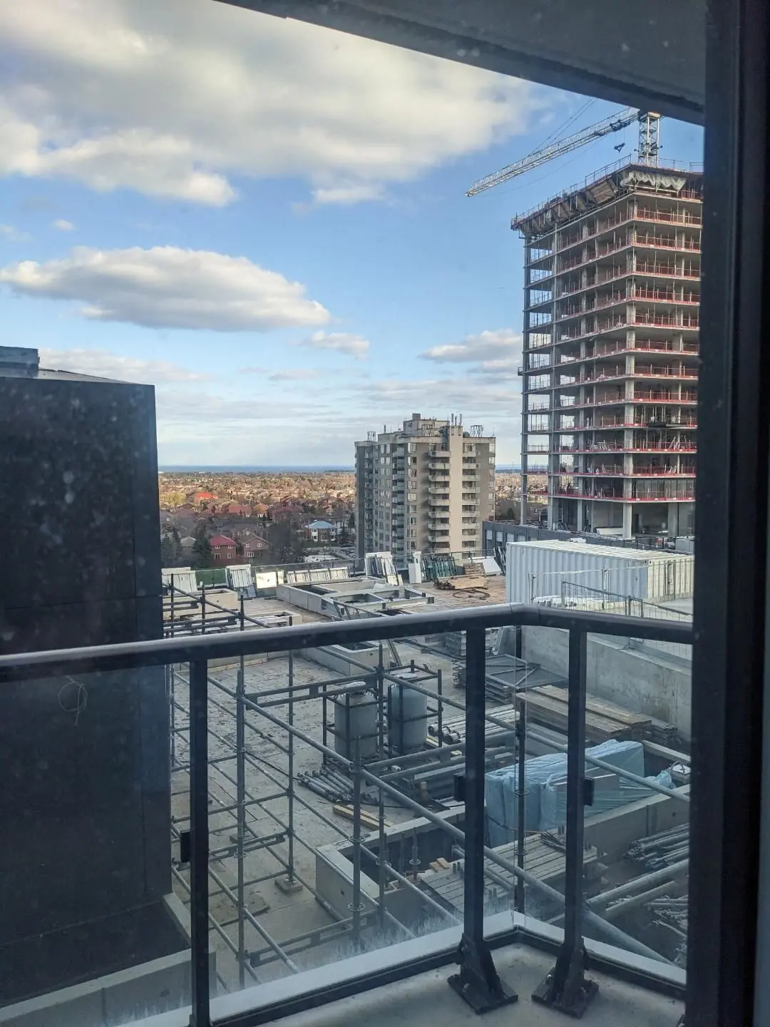 448 Burnhamthorpe RD W #807, Mississauga, ON L5B 3M6