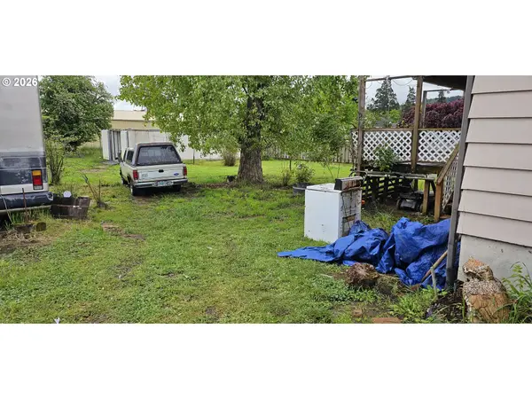 1731 NW KEASEY ST, Roseburg, OR 97471