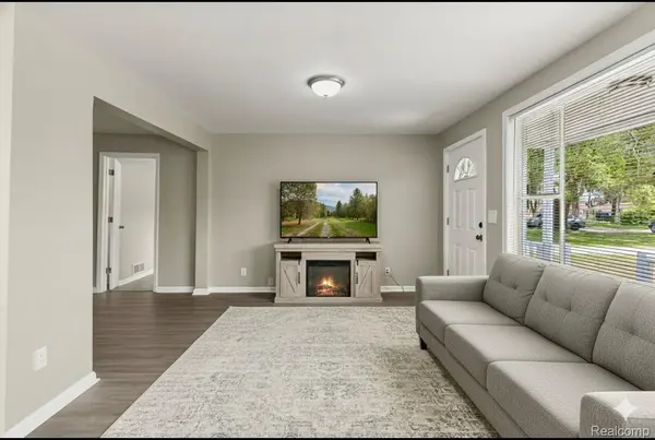 1138 McKinley ST, Wyandotte, MI 48192