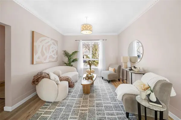 252 Horace ST, Winnipeg, MB R2H 0W6