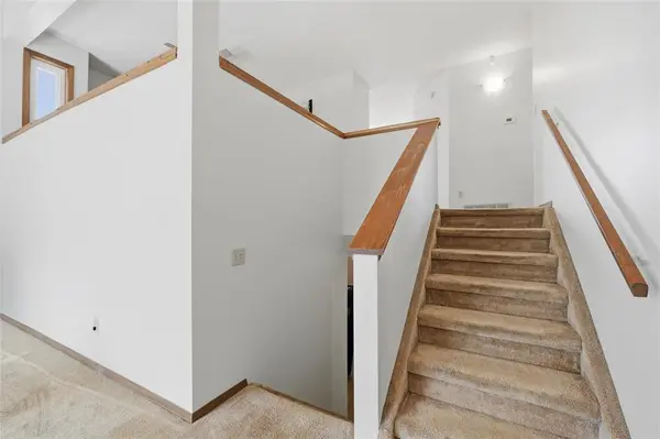 219 Tweedsmuir RD, Winnipeg, MB R3P 1Z5