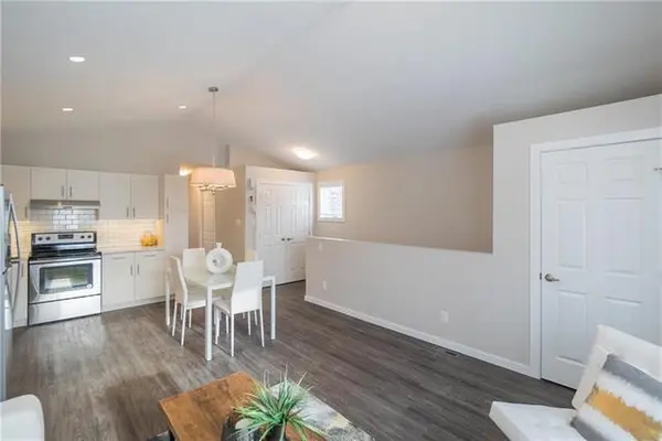 719 Scotland AVE, Winnipeg, MB R3M 1W7