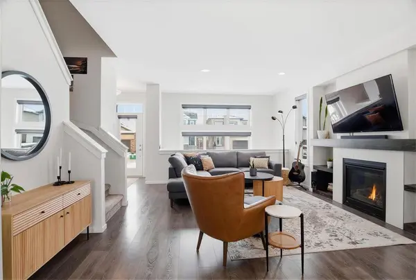 52 Crimson WAY, Winnipeg, MB R3X 0M7