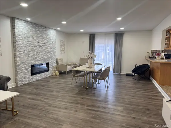 15794 Nader CT CT, Clinton Charter Township, MI 48038