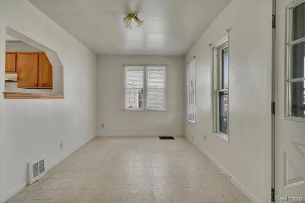 309 12th ST, Port Huron, MI 48060