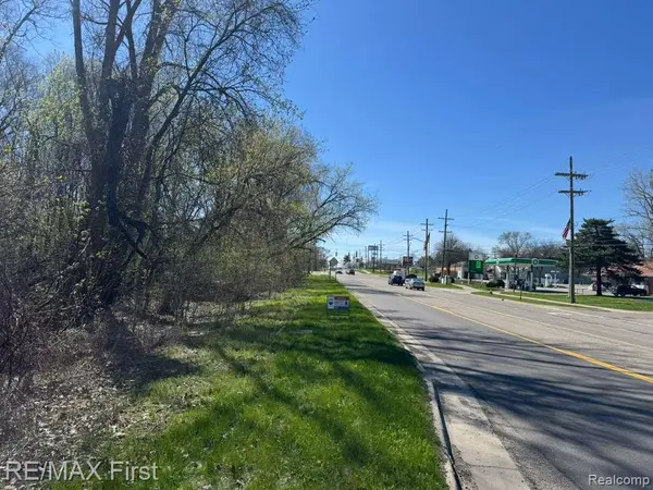 000 Cooley Lake, West Bloomfield Charter Township, MI 48324