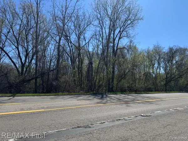 000 Cooley Lake, West Bloomfield Charter Township, MI 48324