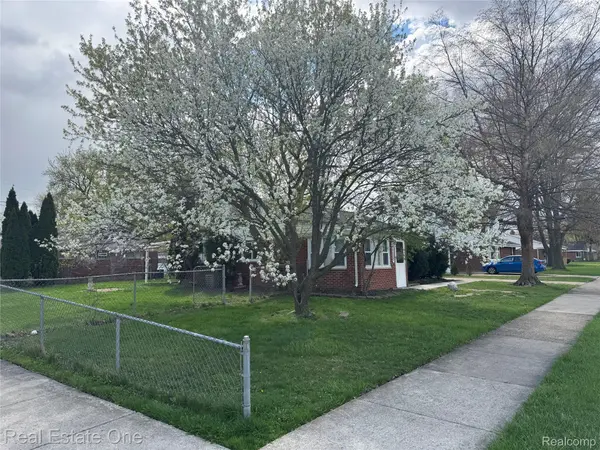 24344 Rosemarie AVE, Warren, MI 48089