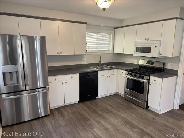 24344 Rosemarie AVE, Warren, MI 48089