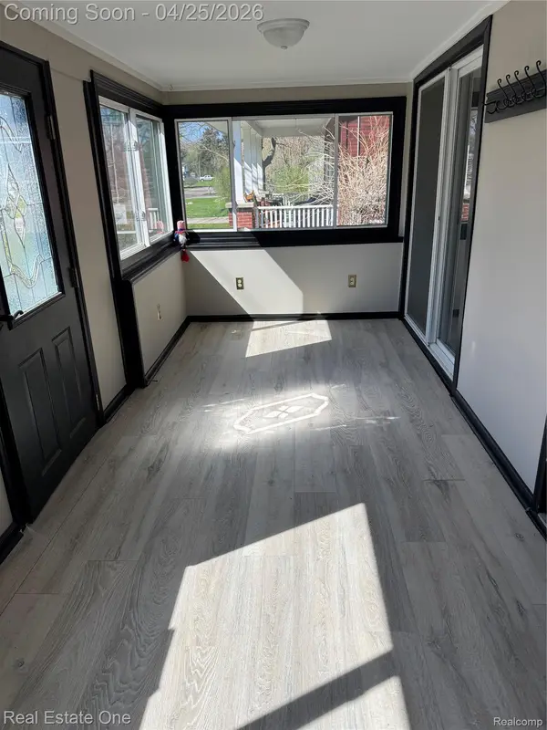 148 Marion AVE, Waterford Charter Township, MI 48328