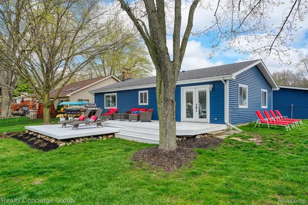 10866 Colony RD, Putnam Township, MI 48169