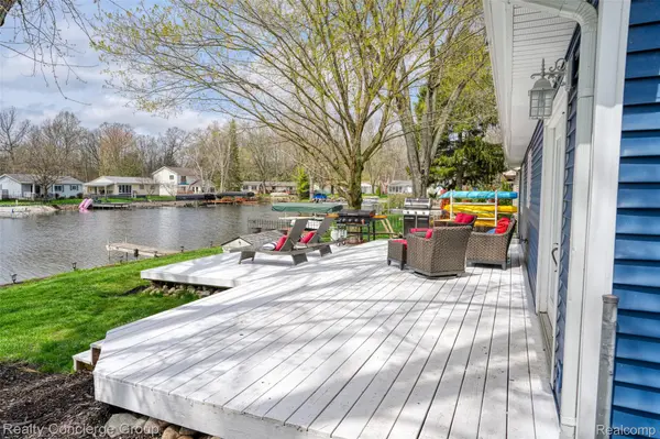 10866 Colony RD, Putnam Township, MI 48169