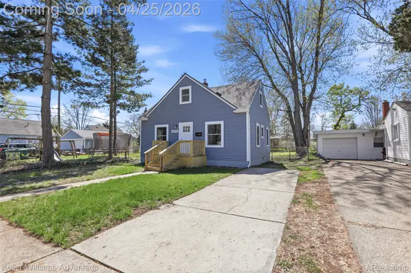 33451 Brown ST, Garden City, MI 48135