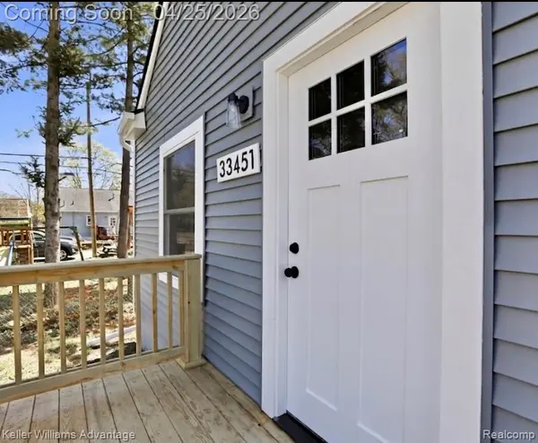 33451 Brown ST, Garden City, MI 48135