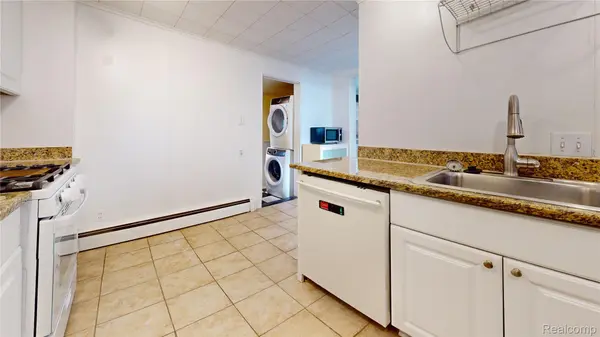 415 Gardenia AVE, Royal Oak, MI 48067