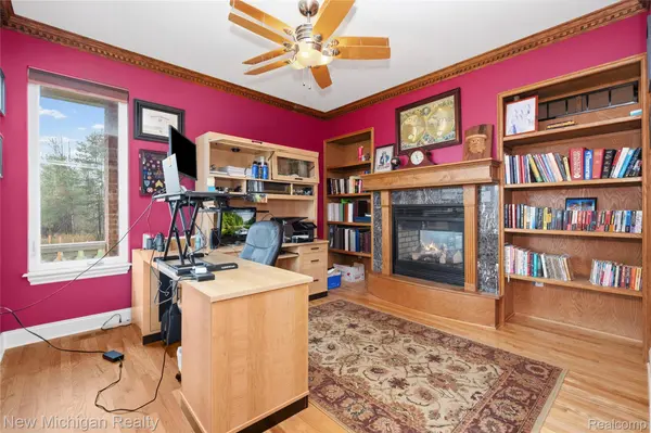 13445 Millie CT, Holly Township, MI 48442