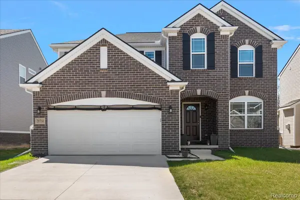 20714 Frisco DR, Clinton Charter Township, MI 48038