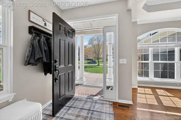 249 Summer Shade DR, Marion Township, MI 48843