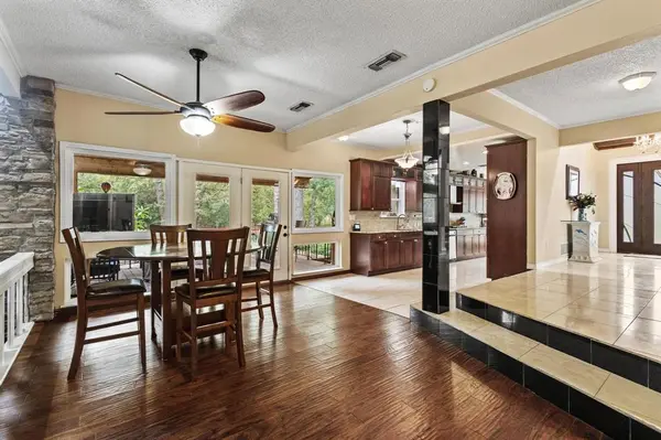 455 Lakepoint Loop, Pottsboro, TX 75076