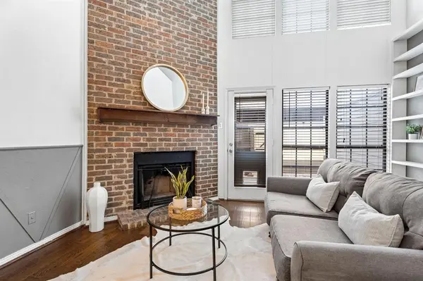 9910 Royal Lane #1105, Dallas, TX 75231