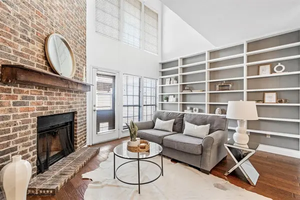 9910 Royal Lane #1105, Dallas, TX 75231